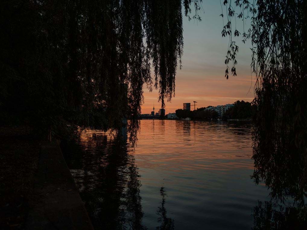 <p><a href="https://www.instagram.com/julianimkephotography/" rel="noopener noreferrer" target="_blank">&copy; Julia Nimke</a></p>