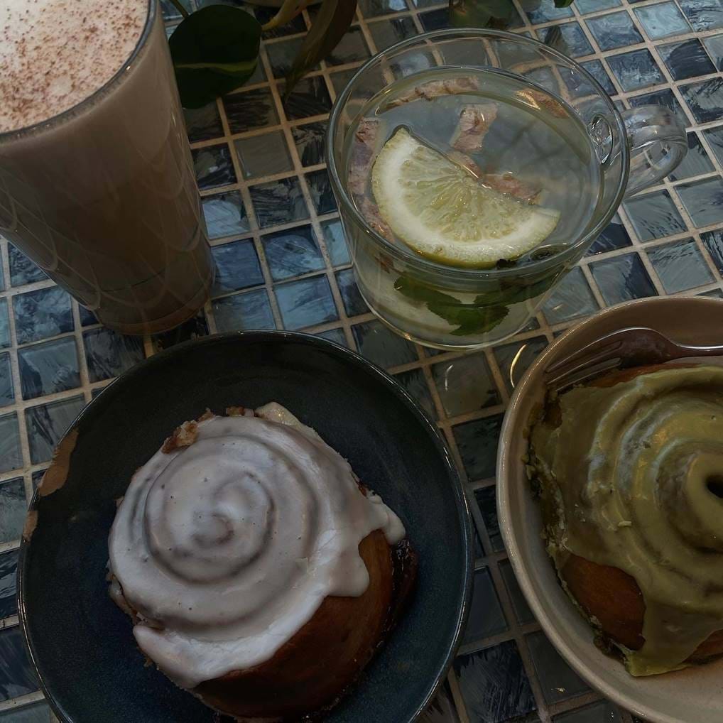 <p><a href="http://www.instagram.com/calmcoffeeberlin/?hl=en" rel="noopener noreferrer" target="_blank">Calm Coffee</a> - Friedrichshain</p>