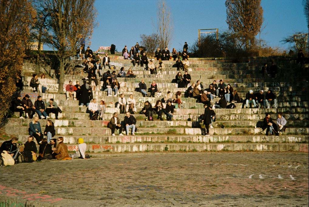 <div class="b_focusTextLarge" id="isPasted">&copy; <a>Lorena Schi</a></div>