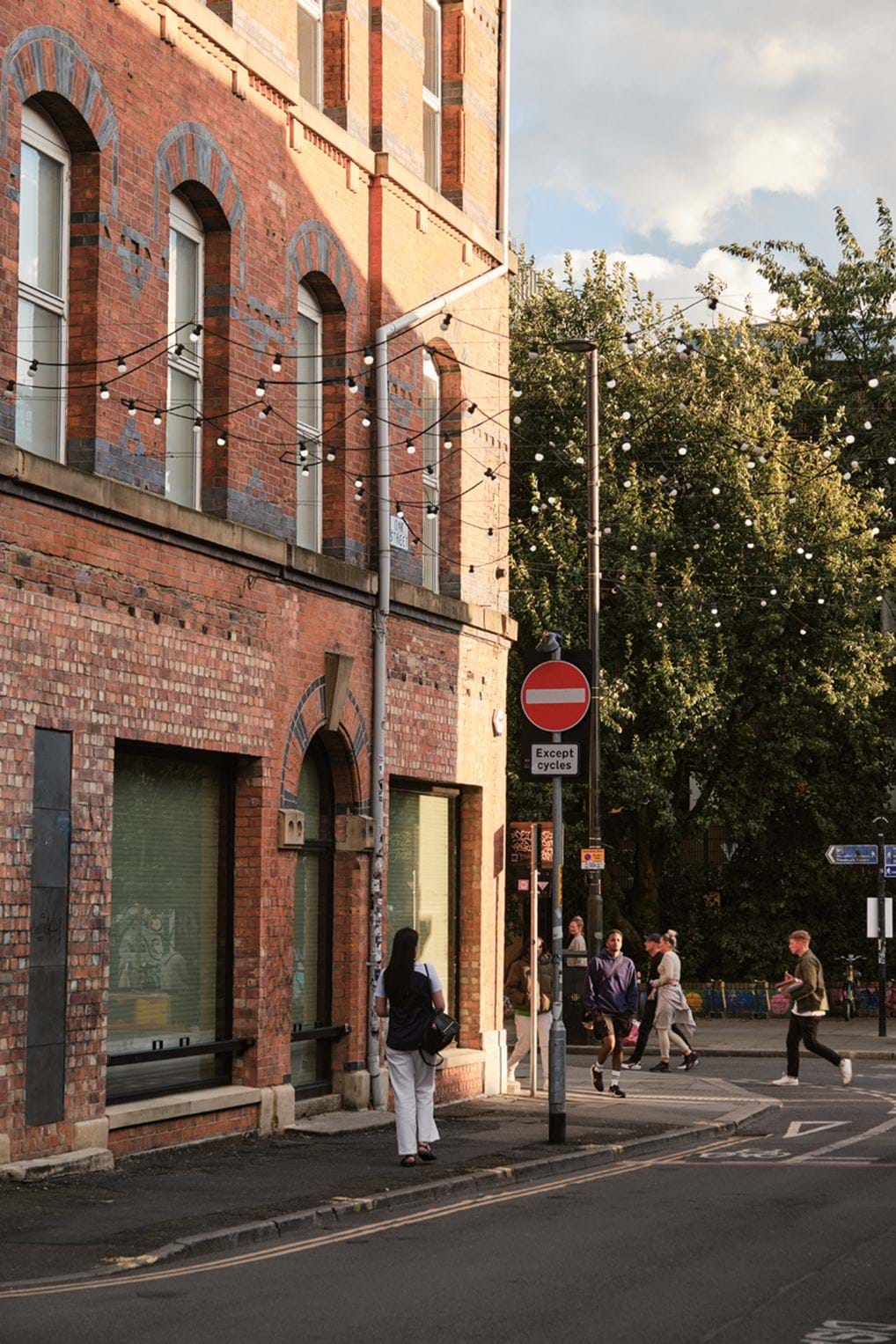 <p><a class="Hyperlink SCXW53729659 BCX8" href="https://www.instagram.com/lisaportinari/" target="_blank" rel="noreferrer noopener" id="isPasted"><span data-contrast="none" lang="EN-GB" class="TextRun Underlined SCXW53729659 BCX8"><span class="NormalTextRun SCXW53729659 BCX8" data-ccp-charstyle="Hyperlink">&copy; Lisa Portinari</span></span></a><span class="EOP SCXW53729659 BCX8" data-ccp-props='{"201341983":0,"335559740":240}'>&nbsp;</span></p>