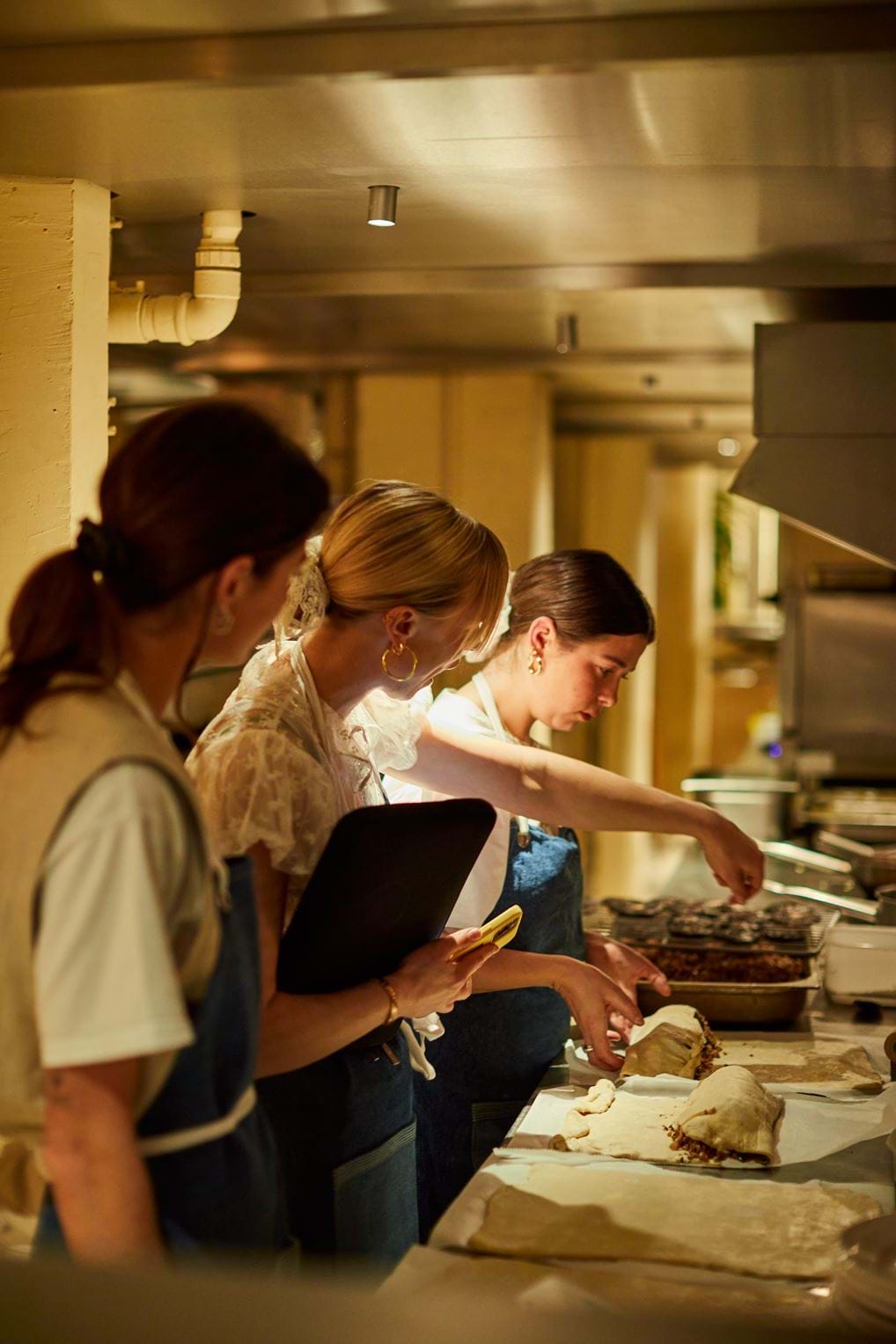 <p><span class="TextRun SCXW191556051 BCX8" data-contrast="auto" id="isPasted" lang="EN-GB"><span class="NormalTextRun SCXW191556051 BCX8">All Credits to </span></span><span class="TextRun SCXW191556051 BCX8" data-contrast="auto" lang="EN-GB"><span class="NormalTextRun SCXW191556051 BCX8"><a href="https://www.instagram.com/harrietlangford/" rel="noopener noreferrer" target="_blank">Harriet Langford</a></span></span><span class="TextRun SCXW191556051 BCX8" data-contrast="auto" lang="EN-GB"><span class="NormalTextRun SCXW191556051 BCX8">.</span></span></p>