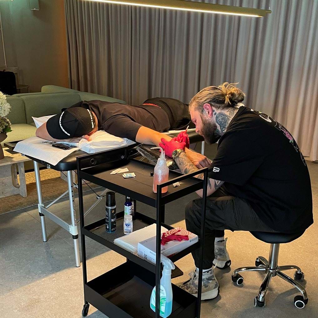 <p>&copy; Mike Love</p>