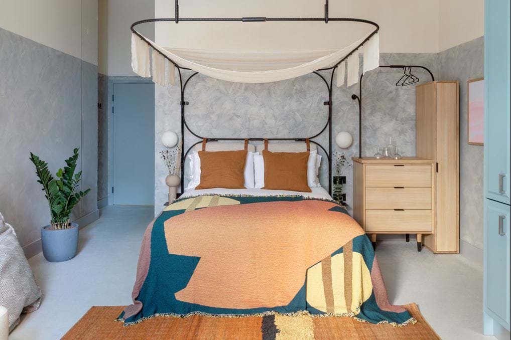 <p><a href="/en/london/bermonds-locke/living/courtyard-suite">Bermonds Locke - Courtyard Suite.</a></p>