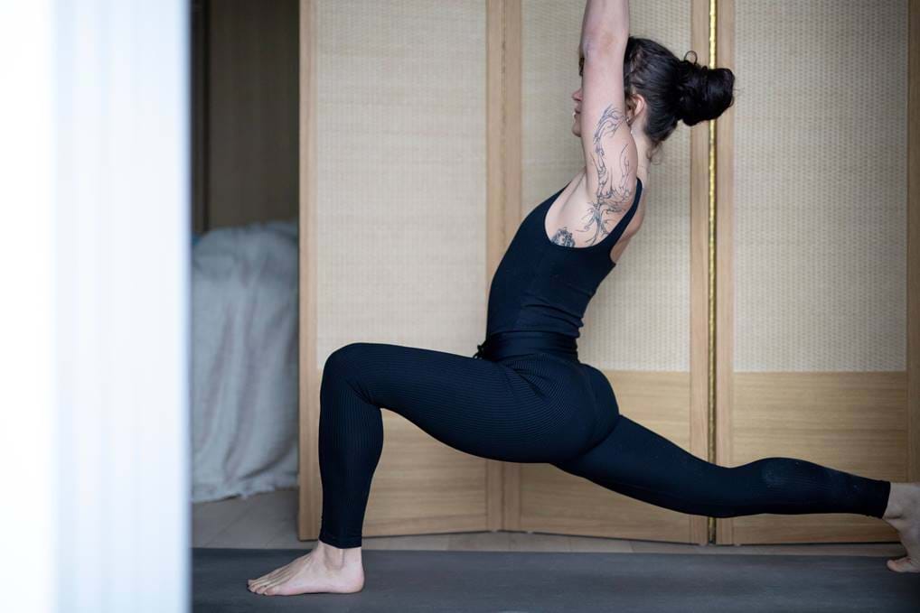 <p>Yoga in deinem Zimmer.</p>