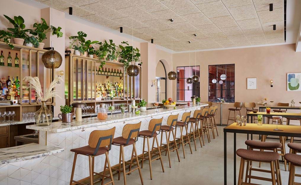 Ganztägiges Restaurant.