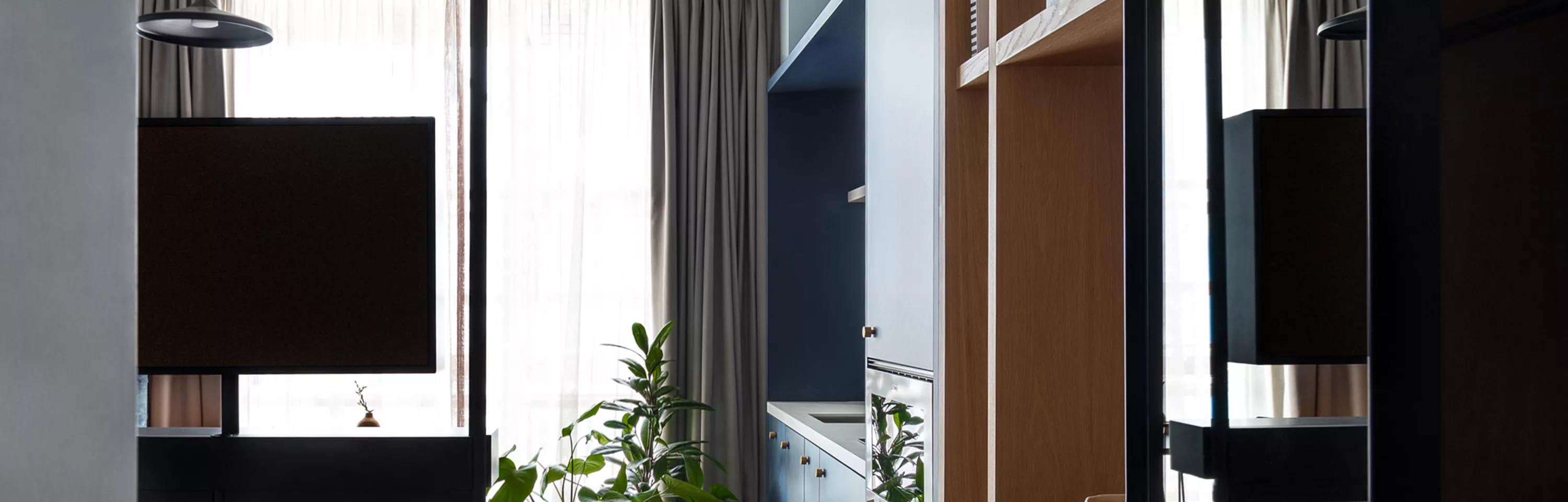 Beckett Locke | Living