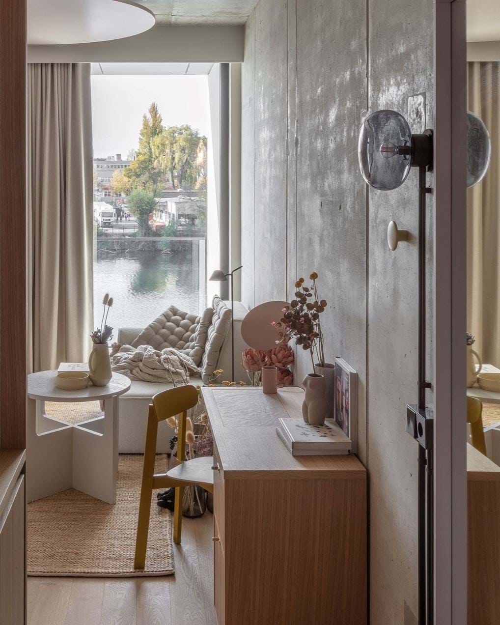 <p>&copy; Nicholas Worley</p>