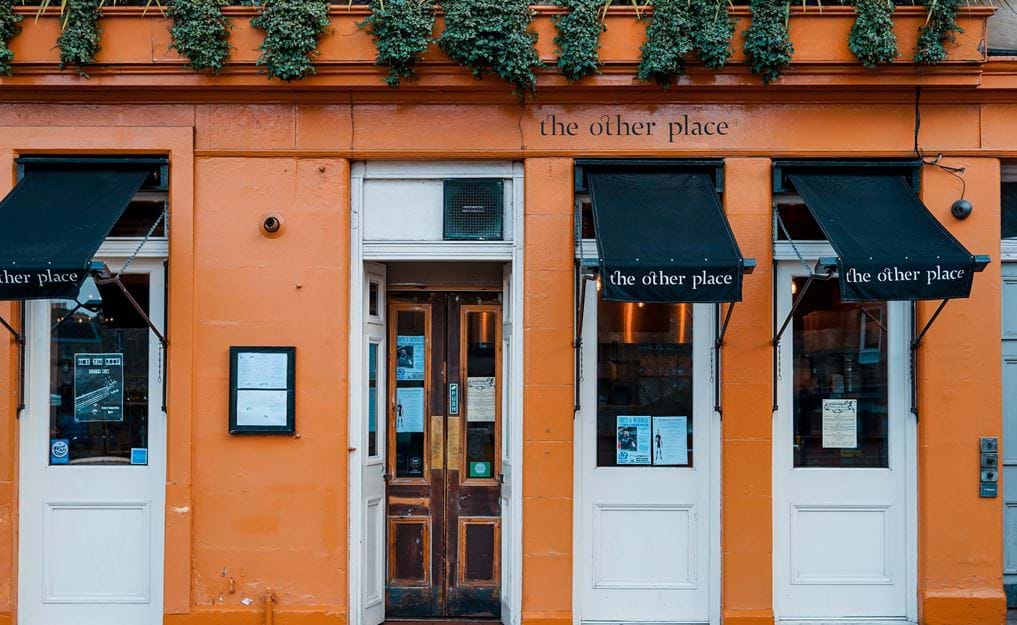 Essen in Edinburgh.<div ccp_infra_version="3" ccp_infra_timestamp="1635770622440" ccp_infra_user_hash="3869366558" ccp_infra_copy_id="36778f2b-2704-43fa-b8a1-1f1668d5bacd" data-ccp-timestamp="1635770622440" style="font-size: medium; font-weight: 400; letter-spacing: normal;">