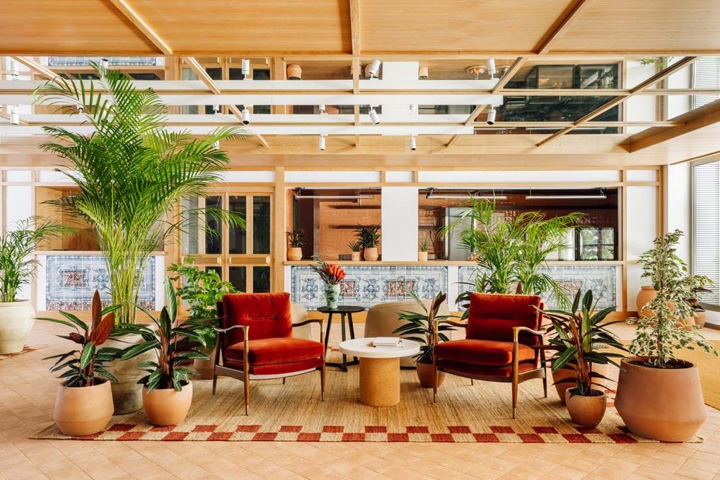 <p><a href="/en/lisbon/locke-de-santa-joana" id="isPasted">Locke de Santa Joana.</a></p>