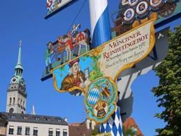 Viktualienmarkt | Schwan Locke, Theresienwiese | Appart-hôtels design, Locke