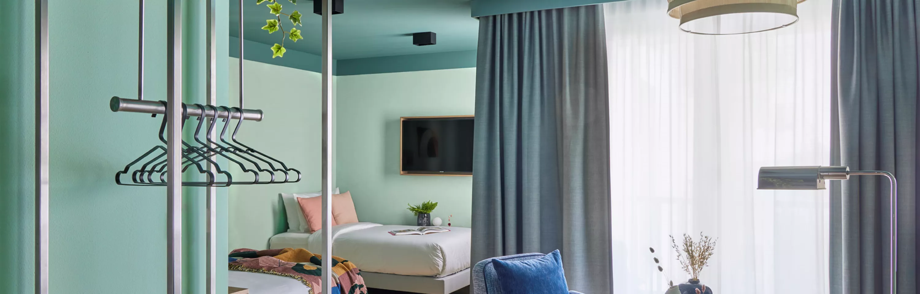 Schwan Locke | Living