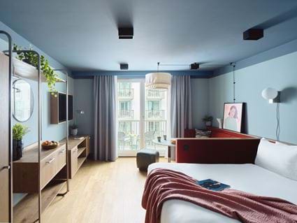 Schwan Locke, Theresienwise, Munich: Locke Studio with Balcony | Design-led Aparthotels, Locke