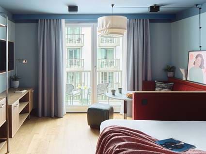 Schwan Locke, Theresienwise, Munich : Studio Locke avec balcon | Appart-hôtels design, Locke