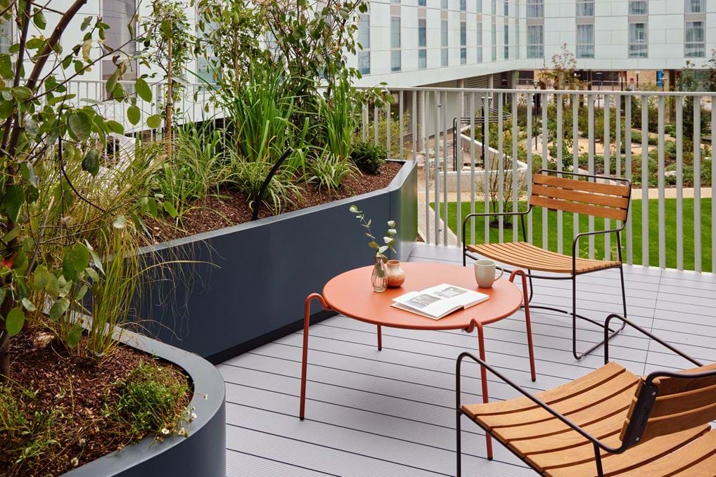 <p>Prices from <a href="/en/cambridge/turing-locke" id="isPasted">&pound;132.92 per night</a>.</p>