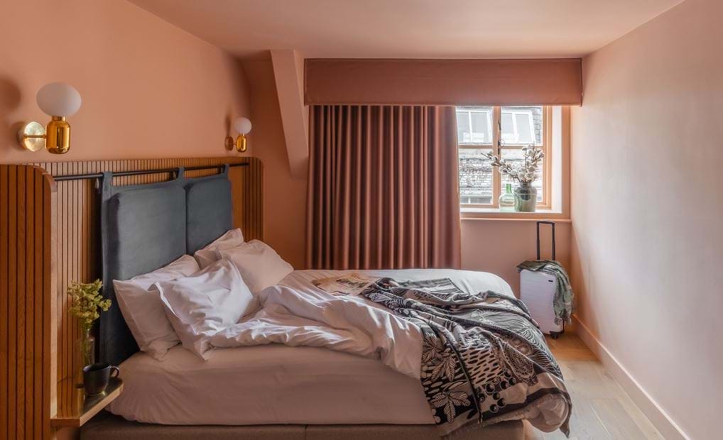 <p><a href="/en/manchester/whitworth-locke/living/one-bedroom-open-plan-suite">One Bedroom Open Plan Suite</a>, <a href="/en/manchester/whitworth-locke">Whitworth Locke</a>.</p>