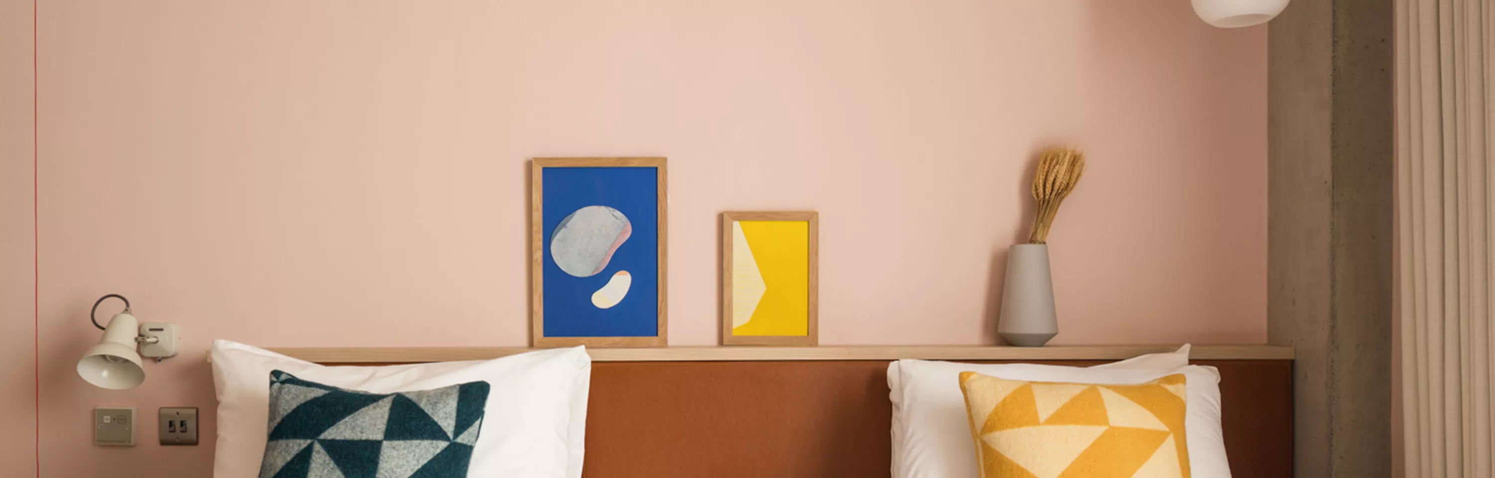 Zanzibar Locke | Living