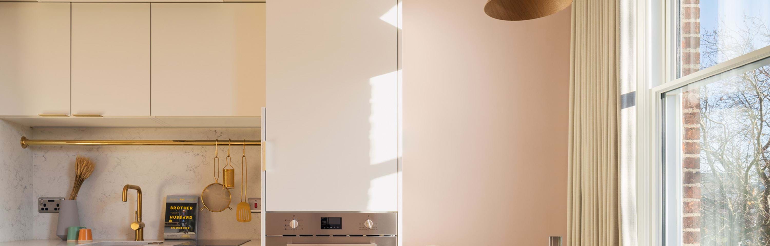 Zanzibar Locke | Living